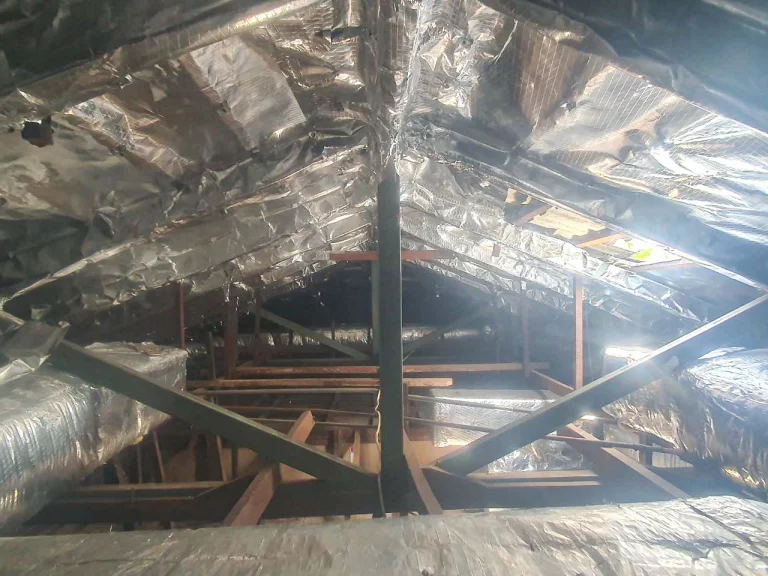 งานเปลี่ยนฉนวนกันความร้อน หรือติดตั้งใหม่